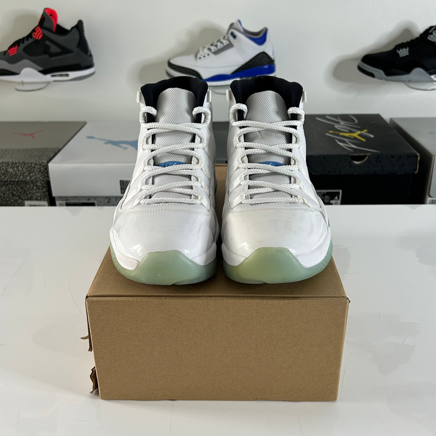 Air Jordan 11 Retro 'Legend Blue' UK 9