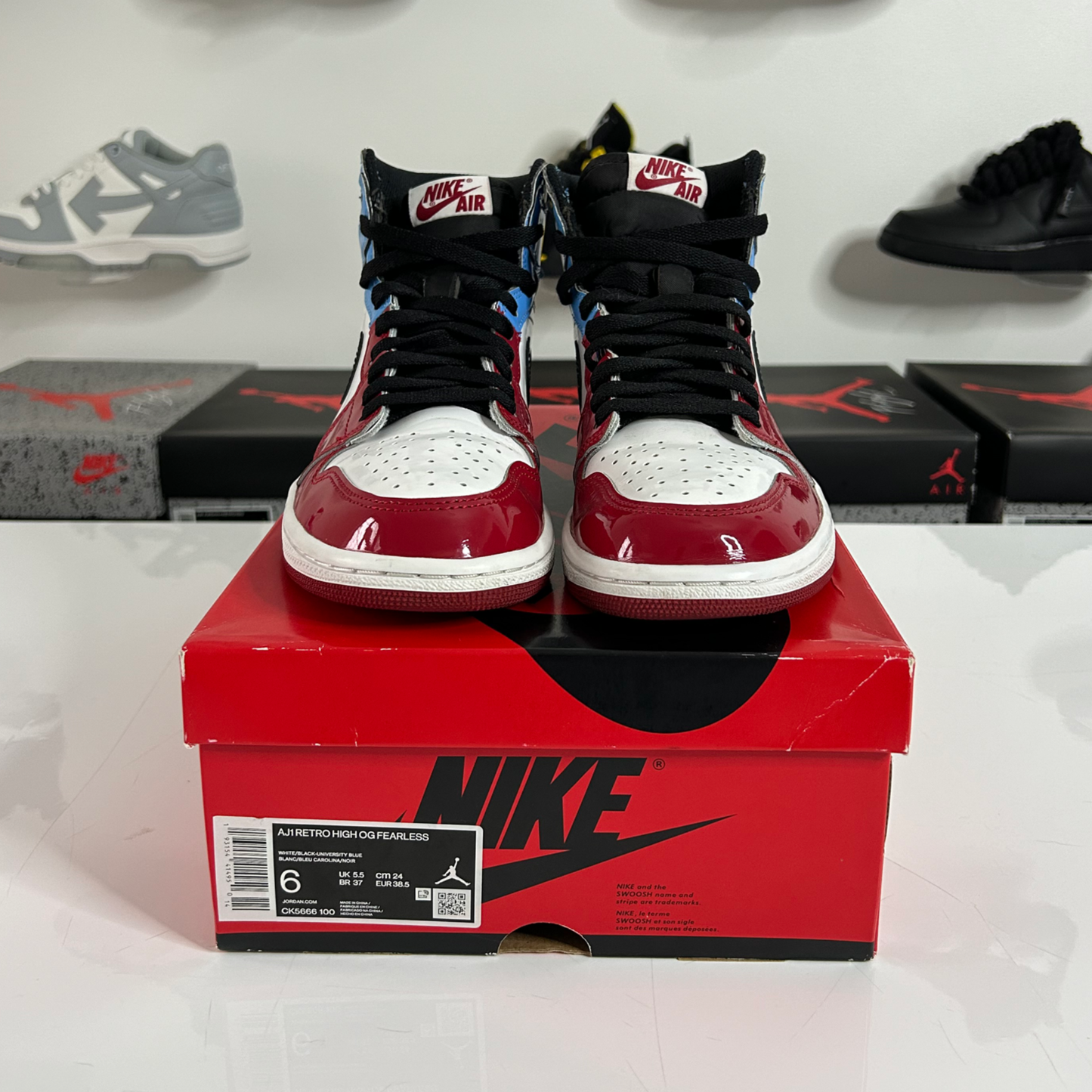 Air Jordan 1 Retro High 'Fearless UNC Chicago' UK 5.5