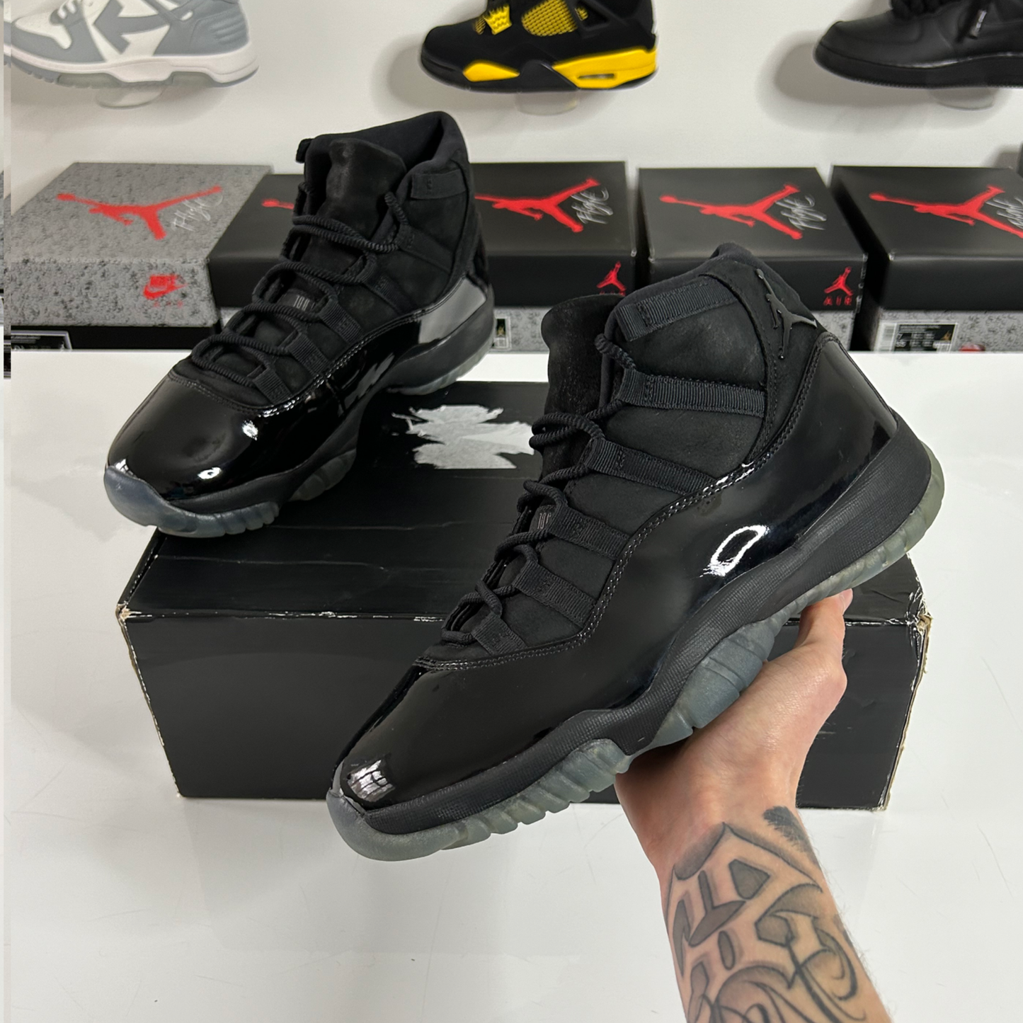 Air Jordan 11 Retro 'Cap and Gown' (Black Cat) UK 8.5
