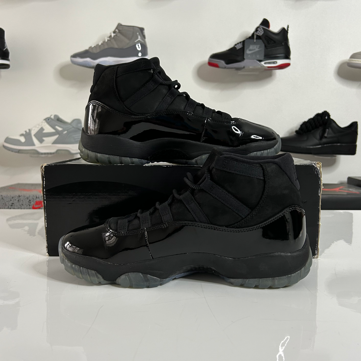 Air Jordan 11 Retro 'Cap and Gown' (Black Cat) UK 8.5