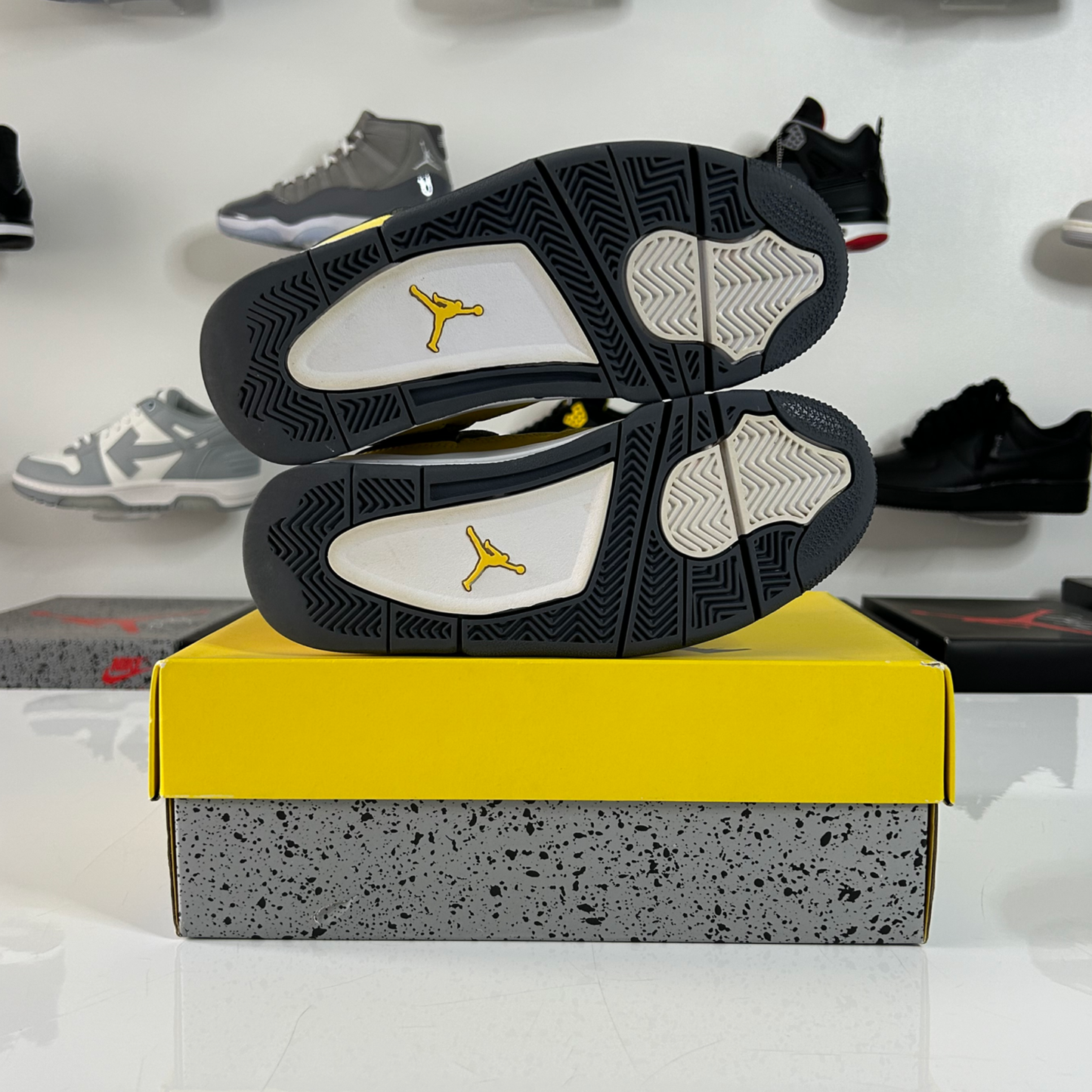 Air Jordan 4 Retro 'Lightning' (GS) UK 4.5