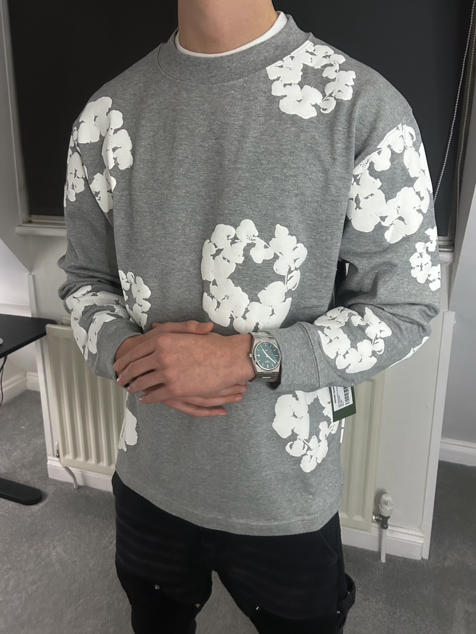 Denim Tears Long Sleeve Cotton Wreath T-shirt/Jumper Grey Denim Tears Long Sleeve Cotton Wreath T-shirt/Jumper Grey