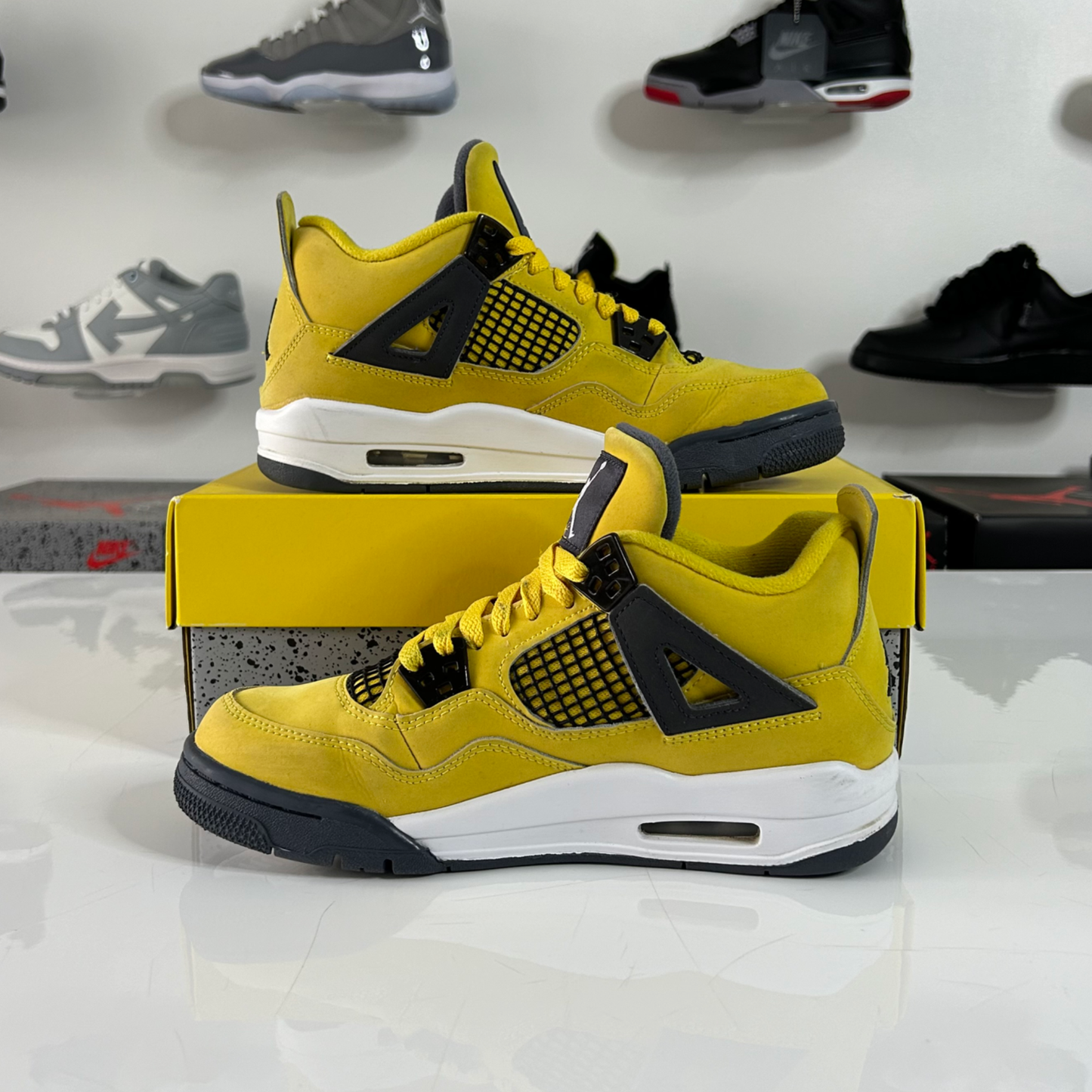 Air Jordan 4 Retro 'Lightning' (GS) UK 4.5