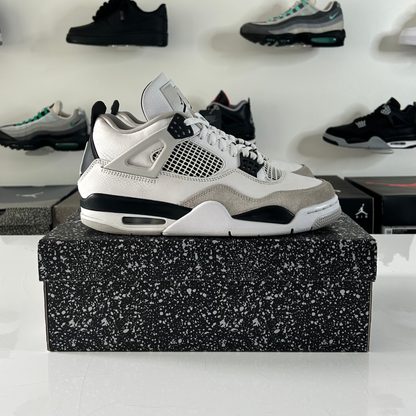 Air Jordan 4 Retro 'Military Black' UK 8