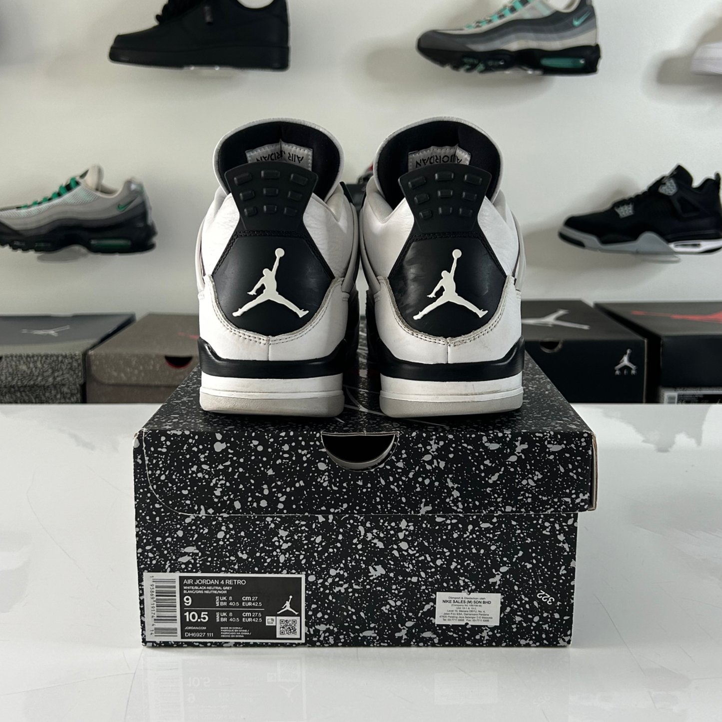 Air Jordan 4 Retro 'Military Black' UK 8